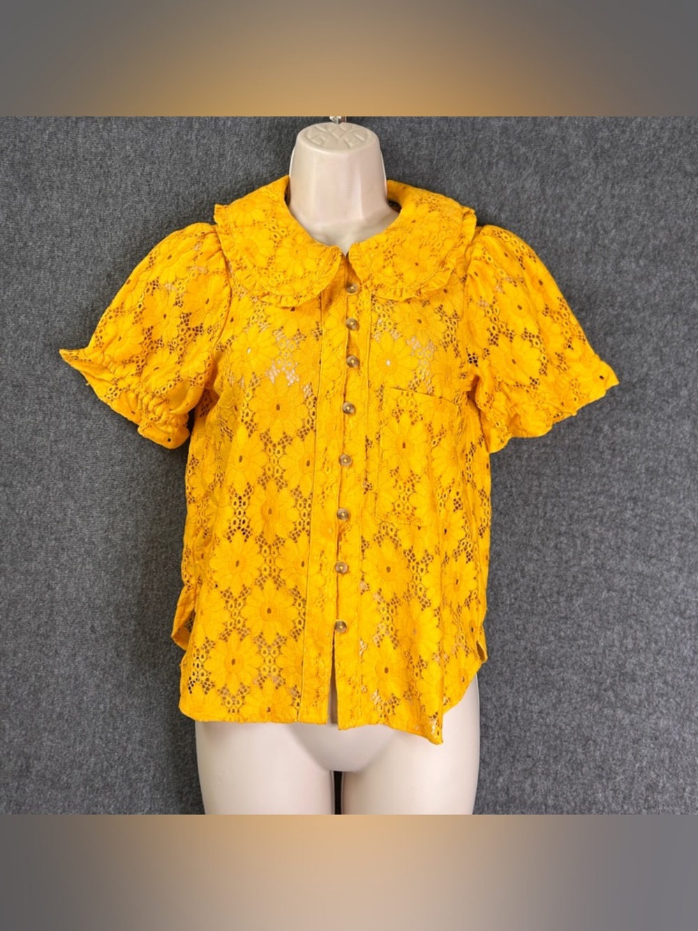Pilcro Anthropologie Blouse Womens Small Yellow Lace Puff Sleeve Button
